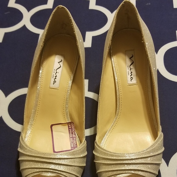 Shoes - Picture 4 of 4